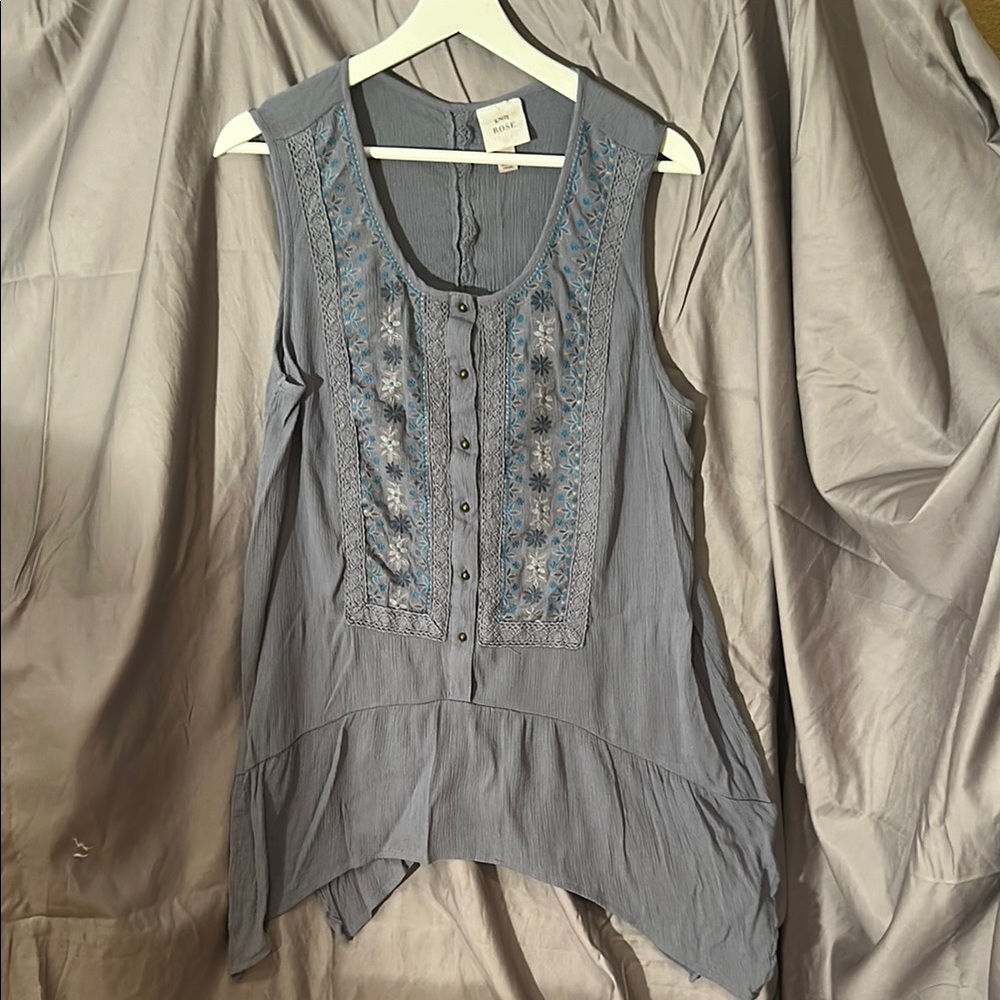Knox Rose Gray Asymmetrical Ruffled Blouse